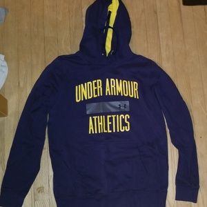 Under armour hoodie like new